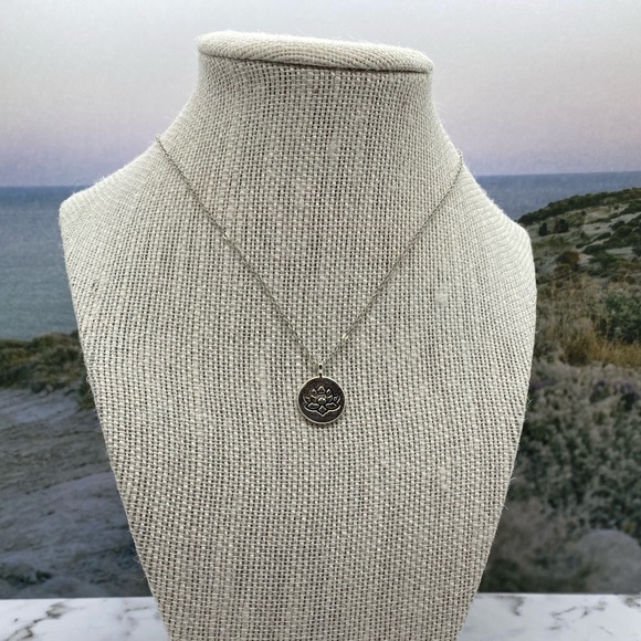 2 for$15 -Lotus flower Lucky charm silver pendant necklace - Picture 3 of 4